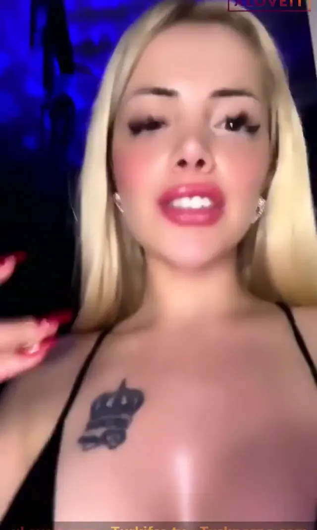 Tango Alissa — Tango Alissa ifşa Fenna hatundna nude kalça show · sahne 1