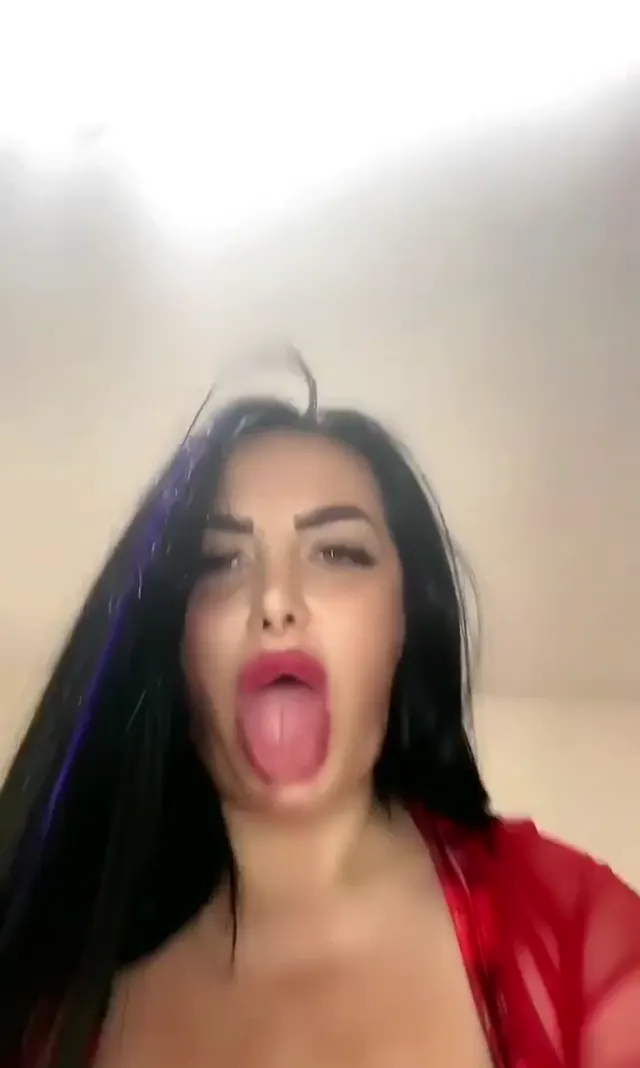 Bal Dudaklı — Bal Dudaklı ifşa Türk Milf seyret · sahne 2