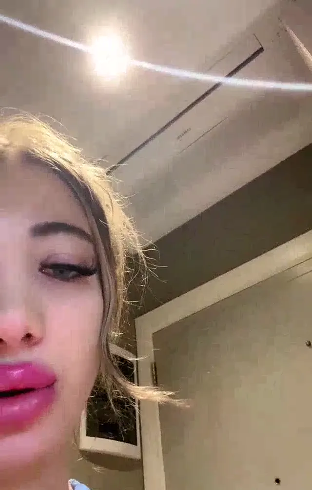 Tango BenPoine ifşa Vodkasız canlı yayın yapamaz — Tango Poine — Bedava Porno · sahne 3