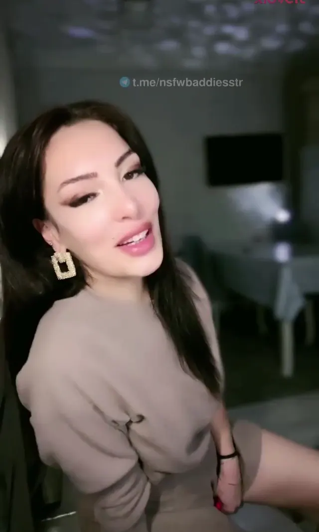 Tango Cansu ifşa yarım satlik canlı yayınını seyret — Tango Cansu — Canlı Yayınlar · sahne 1