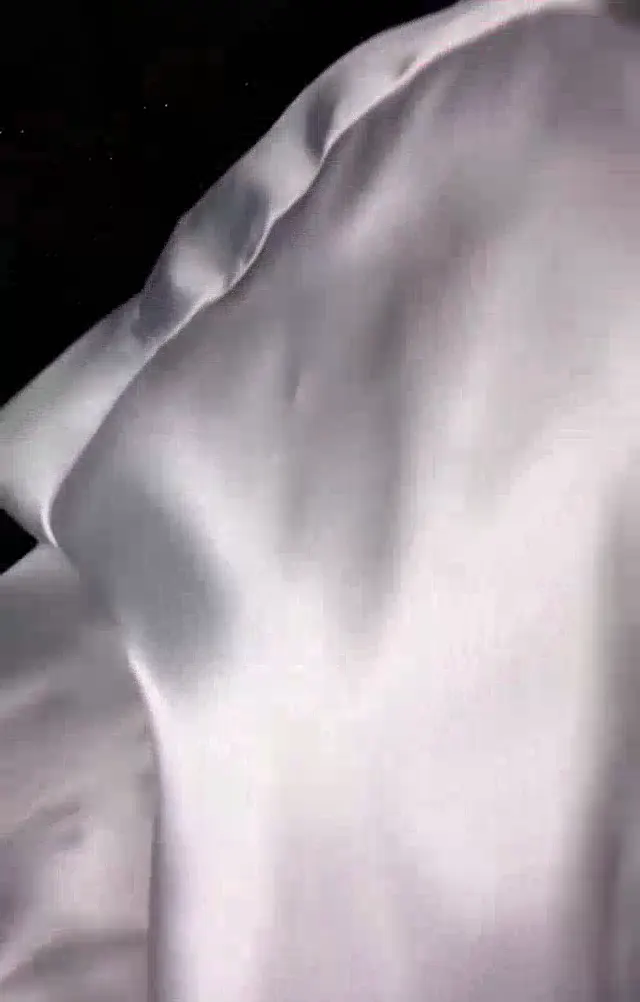 Tango Elaa ifşa Çıtır güzel uzun boylu kızın yayını — Bedava Porno · sahne 1