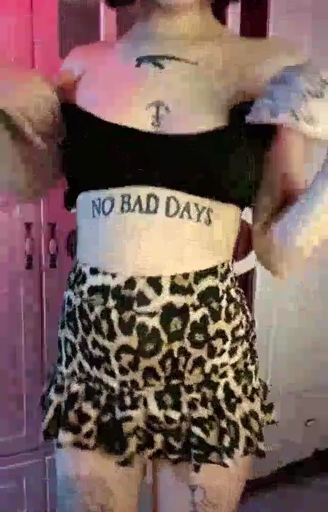 Tango irem ifşa Keleş dövmeli çıtırın yayınını izle — Tango irem — Bedava Porno · sahne 1