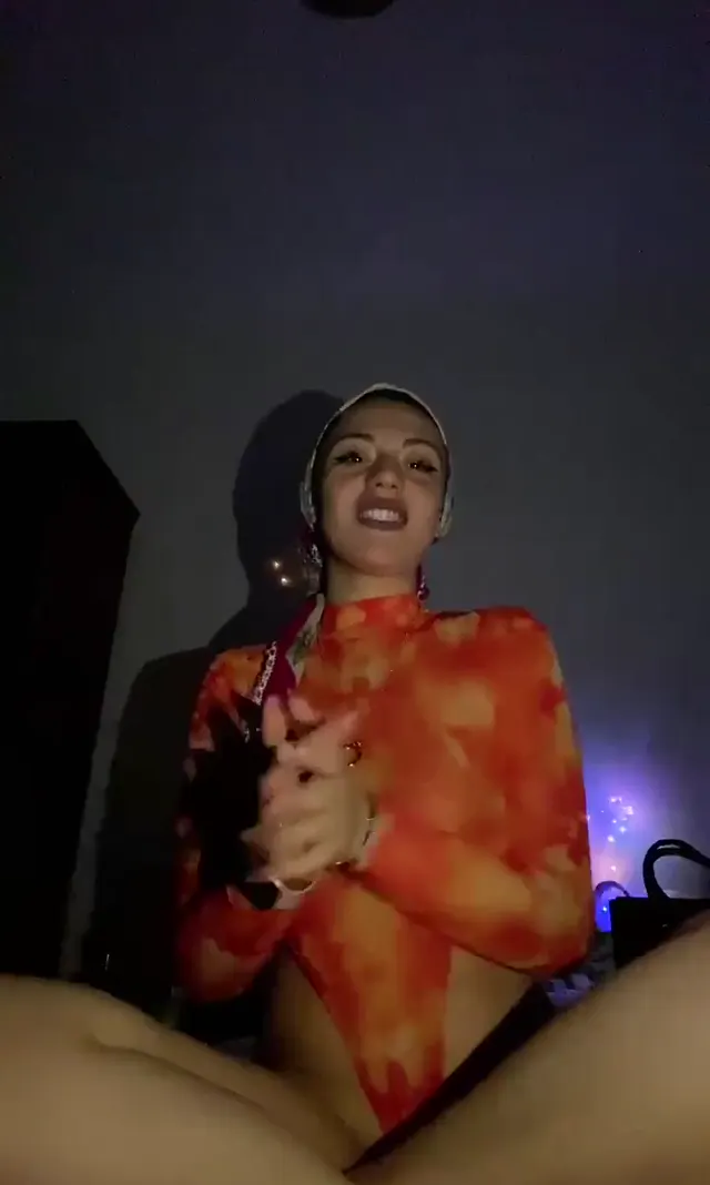 Tango Lames ifşa Türbanlıdan 1 buçuk saatlik yayın seyret — Tango Lames — Canlı Yayınlar · sahne 2