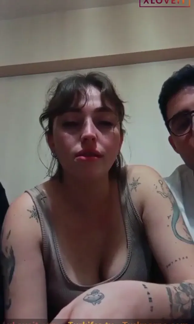 Tango Melodi ifşa Olgun hatun sikicileriyle yayında — Tango Melodi — Canlı Yayınlar · sahne 1