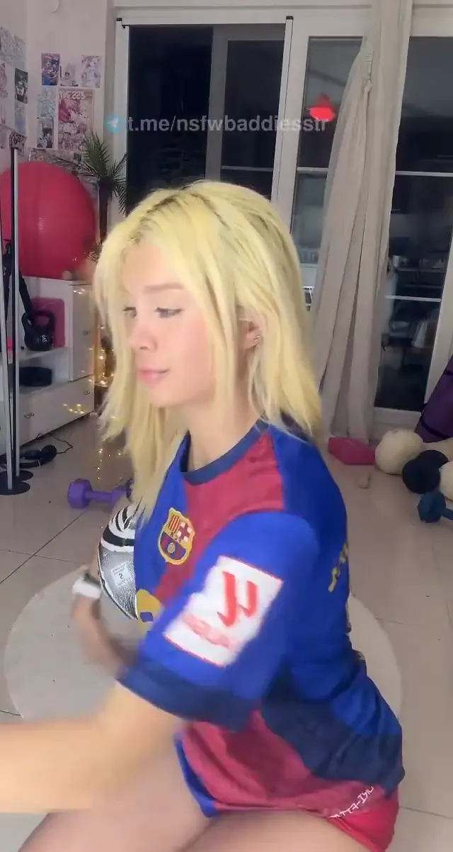 MissHoca — Tiktok MissHoca ifşa – Yayın videosu Vol 2 · sahne 2