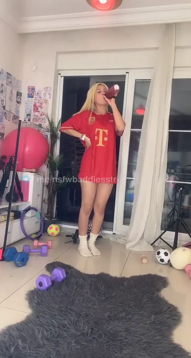 Tiktok MissHoca ifşa – Yayın videosu Vol 3 — MissHoca — Canlı Yayınlar · sahne 1