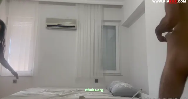 Trans queenle ve genç erkek sıra ile birbirlerini boşaltılar - Porno Video — Türk ifşa · sahne 3
