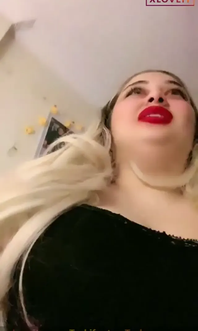 Türbanlı Kasiyer ifşa Canlı yayın videosu seyret — Kasiyer — Canlı Yayınlar · sahne 2