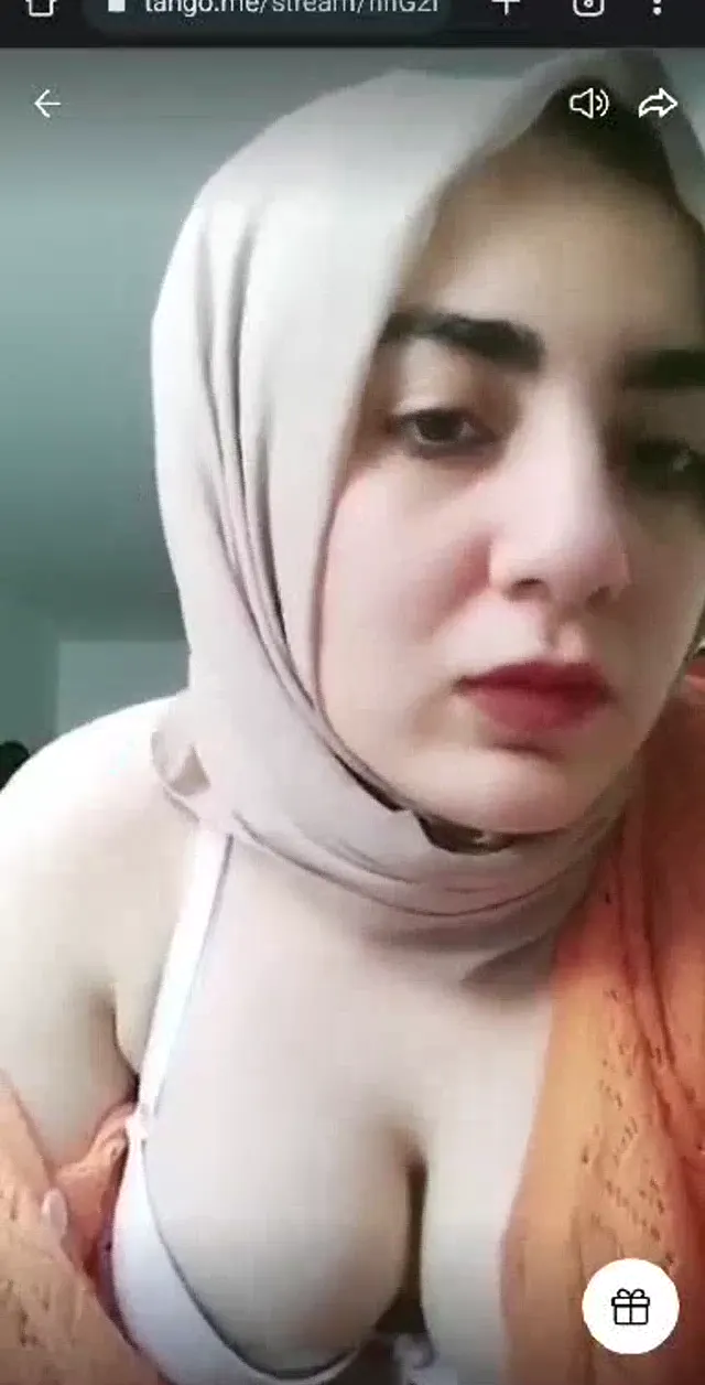 Türbanlı Öğretmen ifşa MEME dekolteli canlı yayın videosu — Türbanlı Öğretmen — Bedava Porno · sahne 3