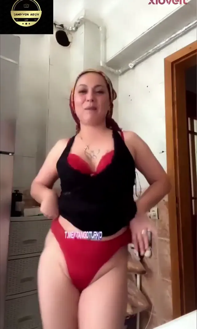 Türbanlı Sultan ifşa Olgundan nude çekimler — Sultan — Canlı Yayınlar · sahne 1