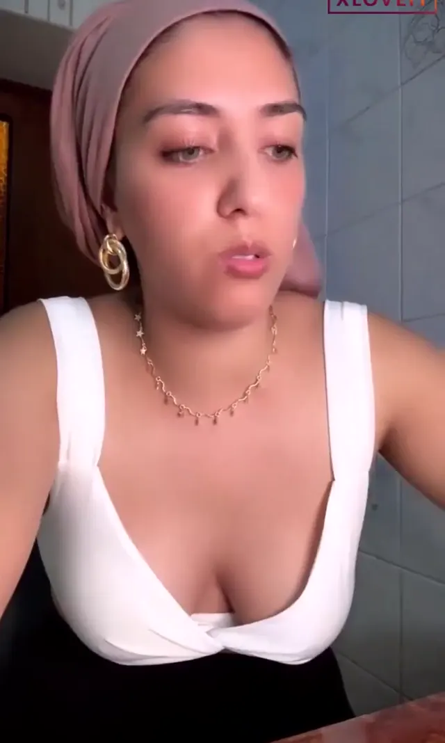 Türbanlı Yağmur ifşa EFSANE hatundan nude yayın — Türbanlı Yağmur — Canlı Yayınlar · sahne 1