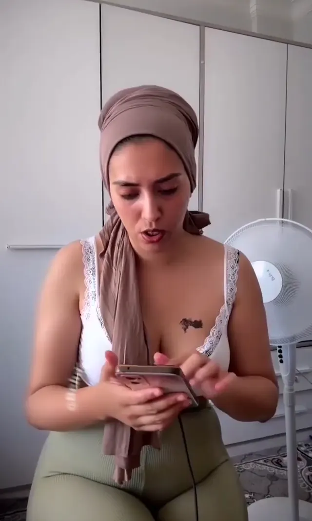 Türbanlı Yağmur ifşa Sexy hatunun yayınını seyret — Türbanlı Yağmur — Canlı Yayınlar · sahne 1
