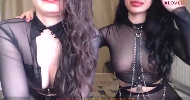 Türk Lezbiyen ifşa Stripchat Sexophone yayın seyret — Stripchat Sexophone — Konulu Porno · sahne 3