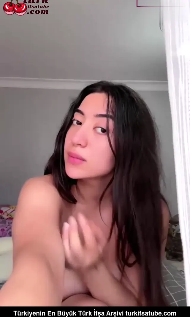 Uvey Kardesin Odasinda Uzun Sure Ciplak Yayini — Türk ifşa · sahne 3