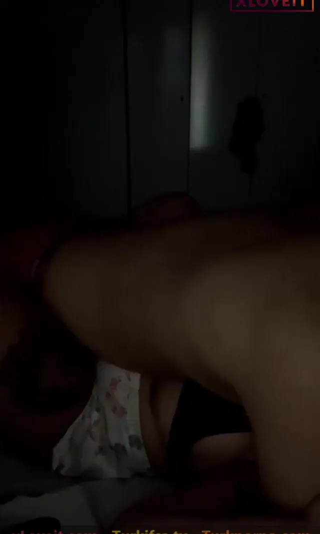 Xanxiety — Xanxiety Porno Soluk soluğa yorganın altında sikildi · sahne 1