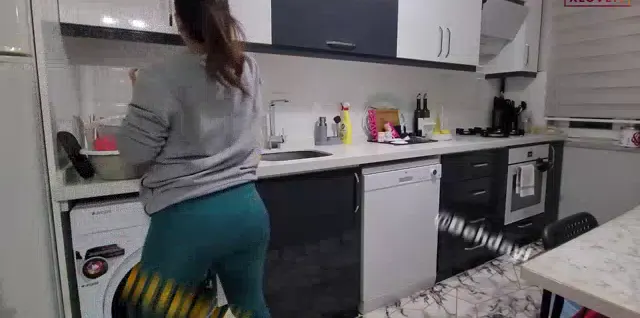 Zeynep Tümbek ifşa Katıl Youtube Part 20 seyret — Zeynep Tümbek — Bedava Porno · sahne 3
