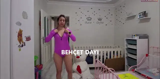 Zeynep Tümbek ifşa Katıl Youtube Part 66 seyret — Zeynep Tümbek — Bedava Porno · sahne 1