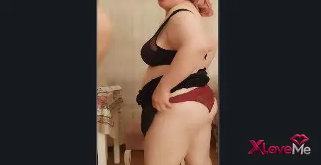 Reklamsız Porno — Anne kız yayın açıp soyundular INANILMAZ