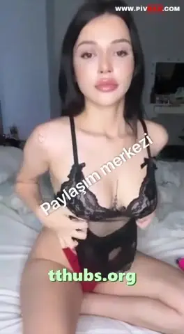 Cerhawk Siyah İç Çamaşırıyla Amını Okşuyor Vibratörle Sokup Çıkarıyor - Porno Video