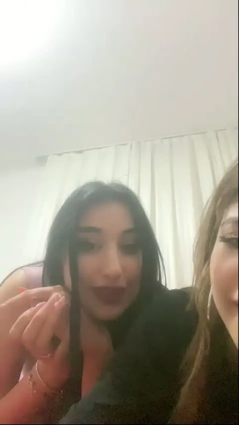 Dora Özel — Dora