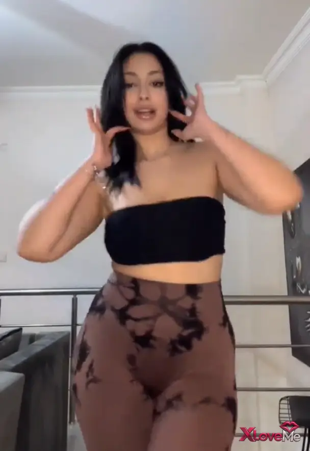 Canlı Yayınlar — Bigo NehirPP ifşa Seksi taytıyla canlı yayın yaptı — Nehirpp