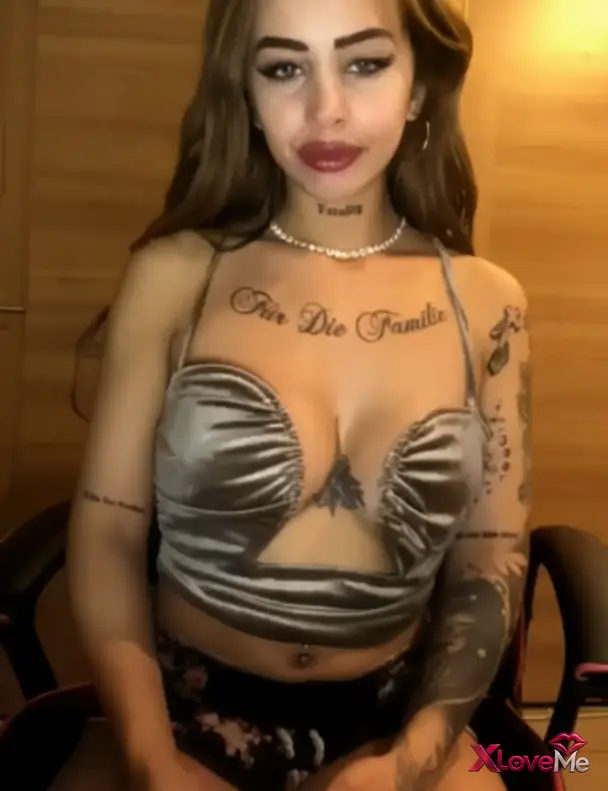 Canlı Yayınlar — Shawty ifşa Sexy Esmer Türk hatundan canlı yayın seyret — Shawty