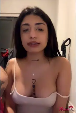 Reklamsız Porno — Sudenaz Devrim ifşa 2 Ateşli kaşarın yayınını seyret — Sudenaz Devrim