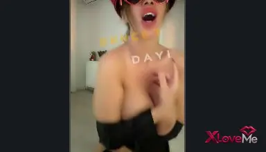 Reklamsız Porno — Aybik ifşa Fantezi kostümlü full yayın videosu — Tango Aybik