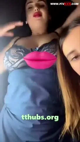 Lezbiyen Porno — Tango Biricik Dildo Sokup Çıkarıyor Lez Arkadaşıyla - Porno Video — Tango Biricik