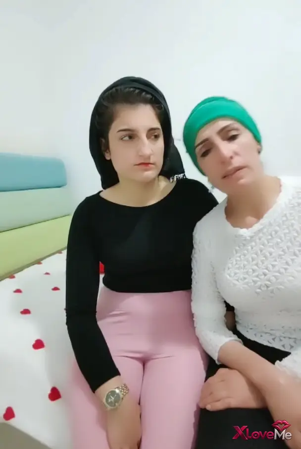 Canlı Yayınlar — Tango Hülya ifşa Ailecek yayın açtılar