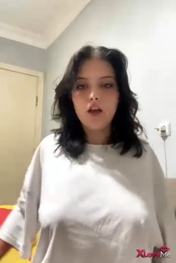 İfşa Alemi — Tango Süt ifşa Kısa boylu kızdan video seyret