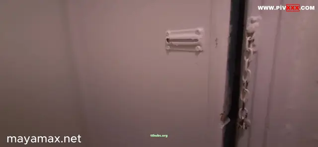 Temizlik için gittiğim evde daha iyi bir teklif aldım ve kendimi siktirdim. FULL VERSION - Porno Video