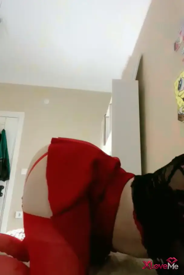 Ateşli Porno — Türbanlı Boncuk ifşa Kırmızı mini eteğiyle götünü sergiledi — Türbanlı Boncuk