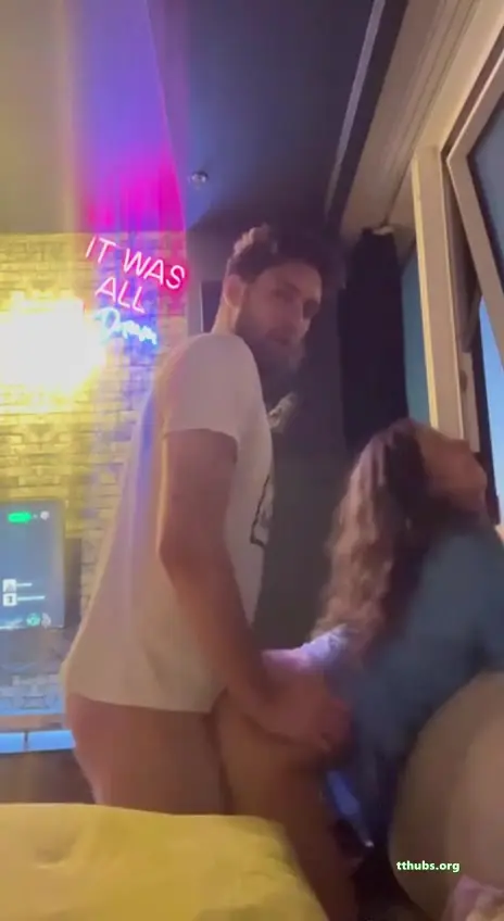 1Cook1Barmaid Simasimal Ciftinin Ozelden Alinan 200Usd Degerinde Videosu 22102025 — 1Cook1Barmaid — Türk ifşa