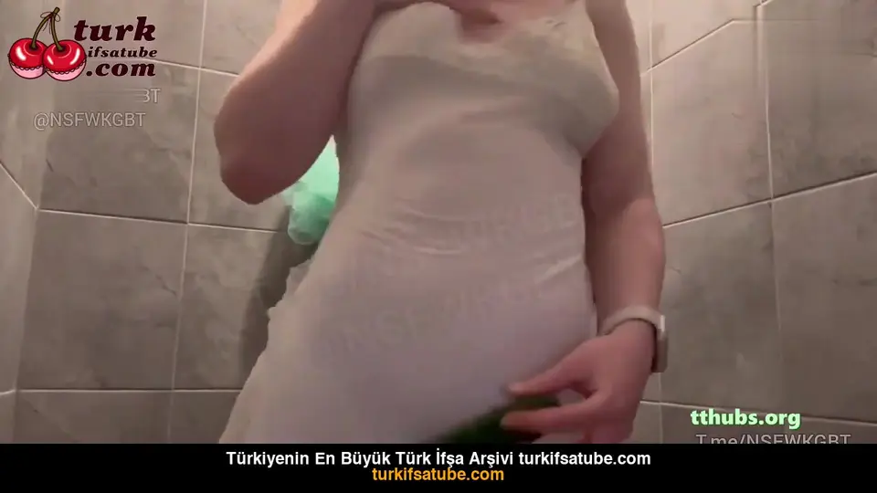 Kiz Kardesin Ciplakligini Kandirarak Arkadan Salatalik Soktu — Türk ifşa