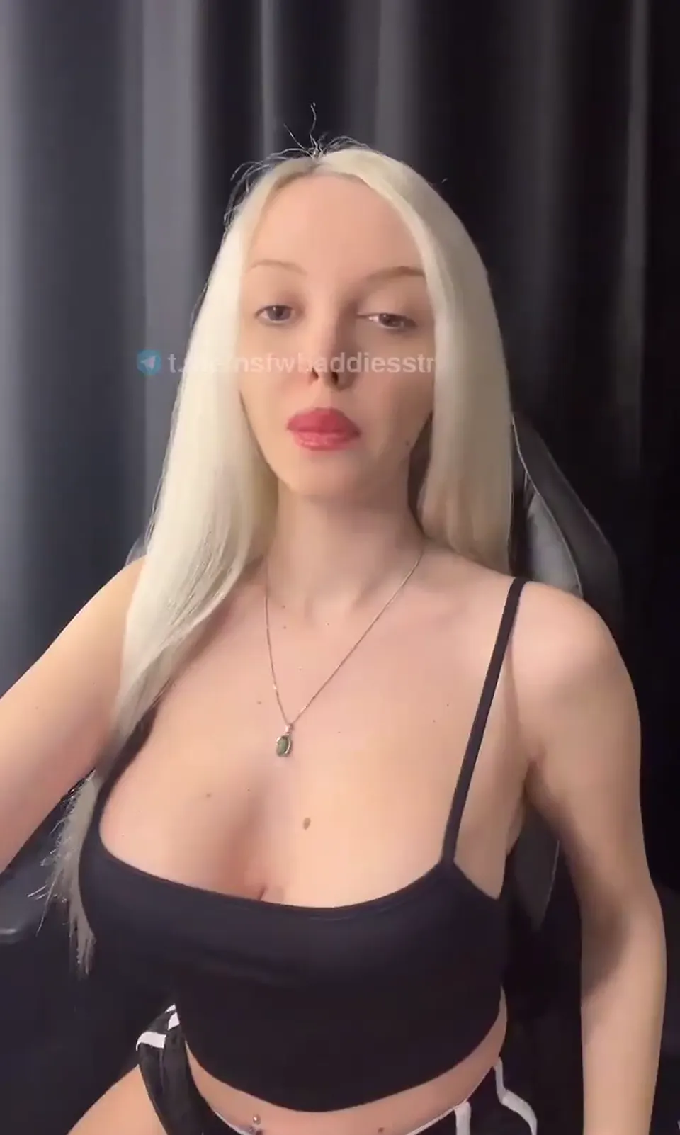 Mico Blonde isşa Türk sarışın at gibi hatunun yayını — Canlı Yayınlar