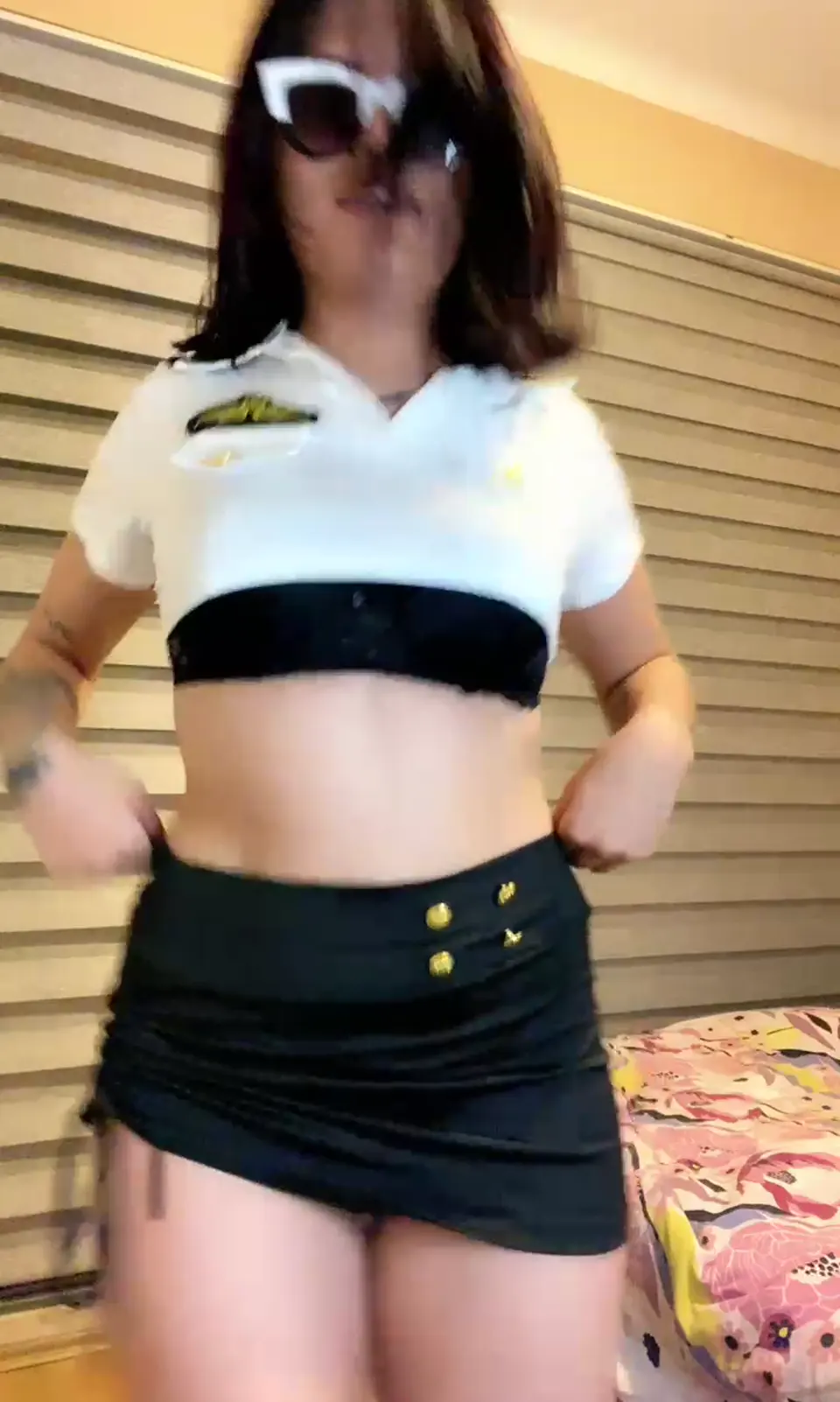 Tango Dilber ifşa Pilot gömlekli full yayın seyret — Tango Dilber — Canlı Yayınlar