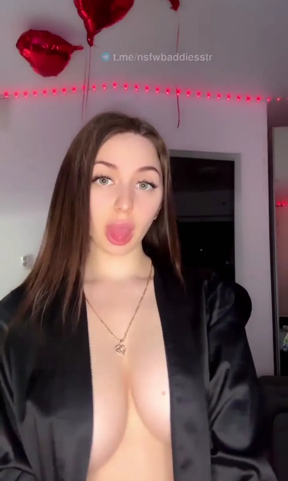 Tango Kisik ifşa Güzel hatunun HD yayın videosu — Canlı Yayınlar