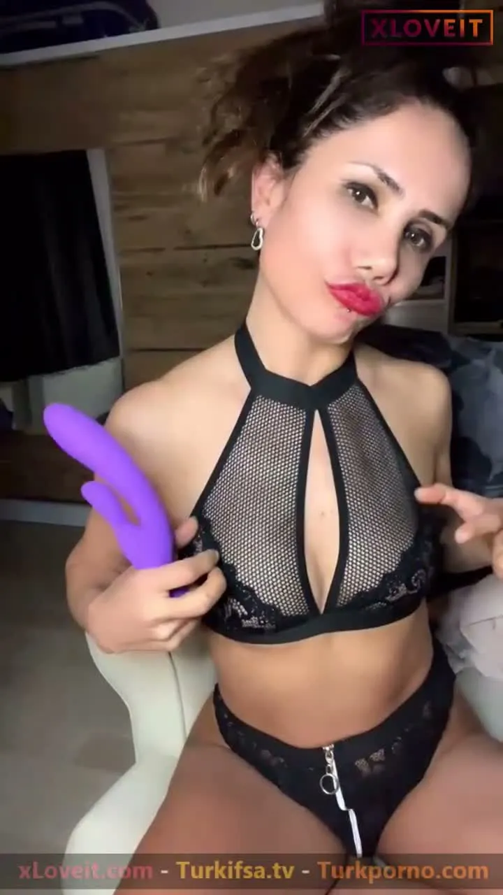 Tango Poledance ifşa HD 2 kız canlı yayında izleyenleri azdırdı — Canlı Yayınlar
